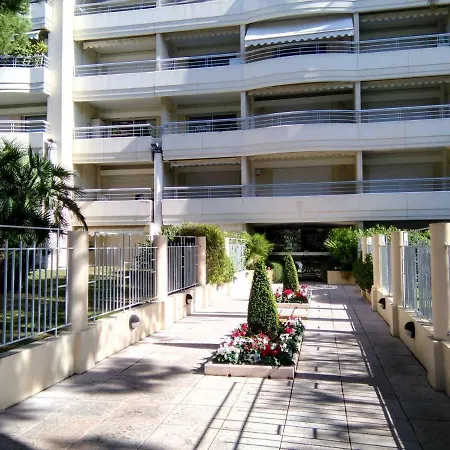Lux Our Swimming Pool And Garden Apartment Cannes